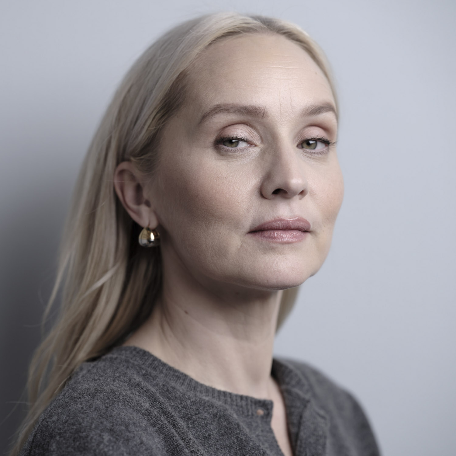 DISCIPLINE Mona Fastvold photo by Brigitte Lacombe